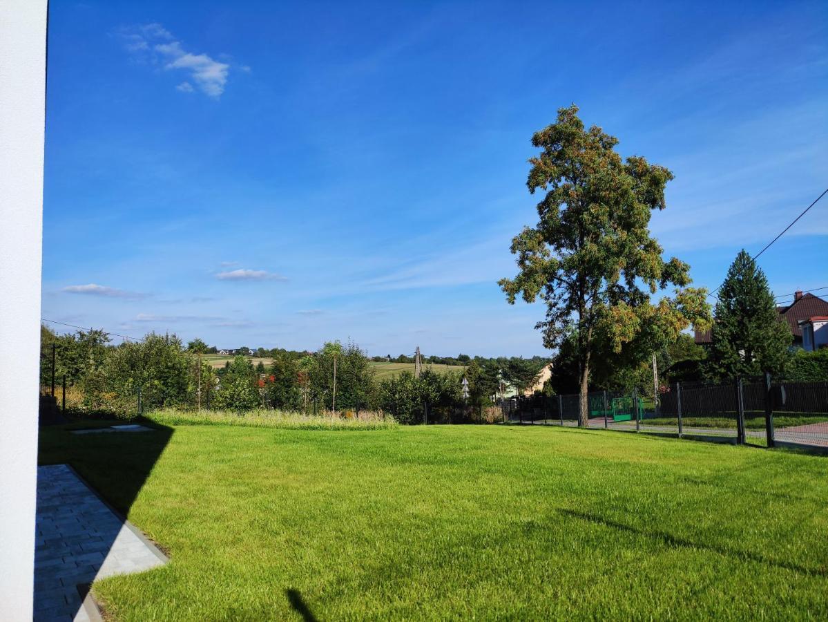 Appartamento Trzy Male Drzewka Wielka Wies  Esterno foto